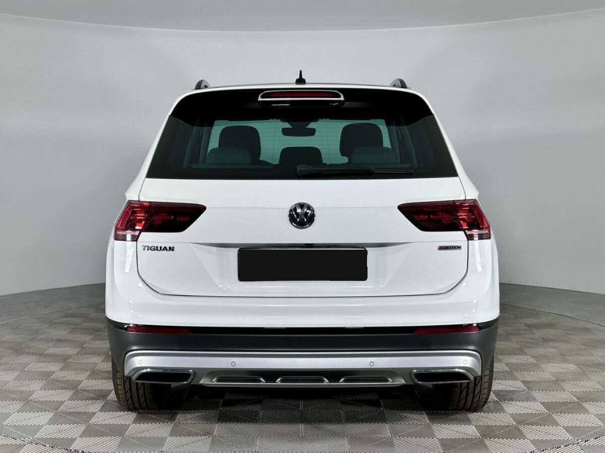 Volkswagen Tiguan, 2019 - фото №4