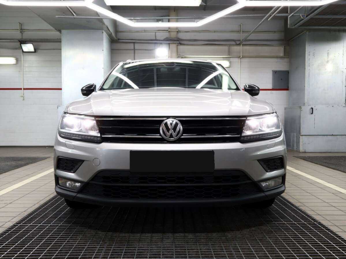 Volkswagen Tiguan, 2019 - фото №2