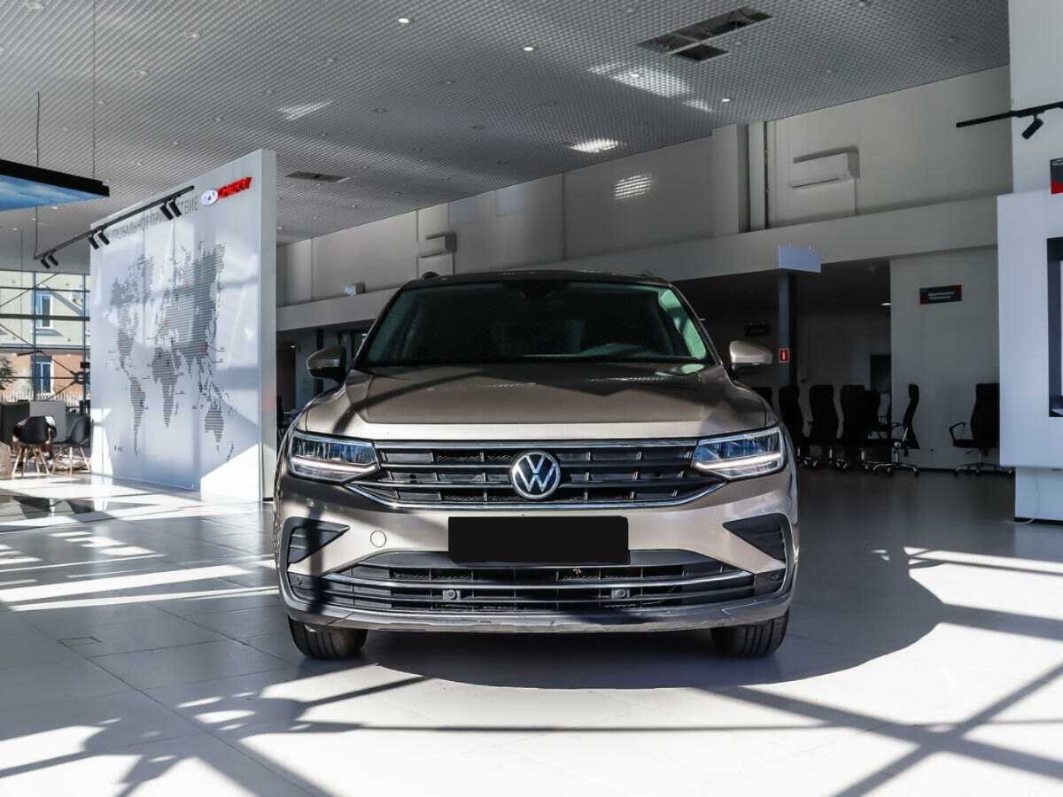 Volkswagen Tiguan, 2021 - фото №2