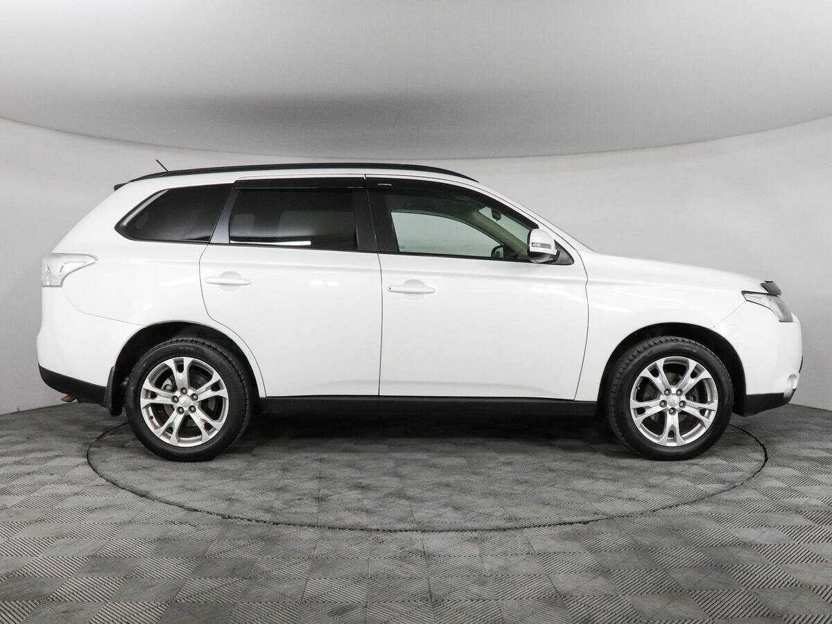 Mitsubishi Outlander, 2013 - фото №4