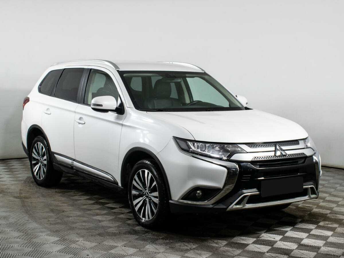 Mitsubishi Outlander, 2020 - фото №3