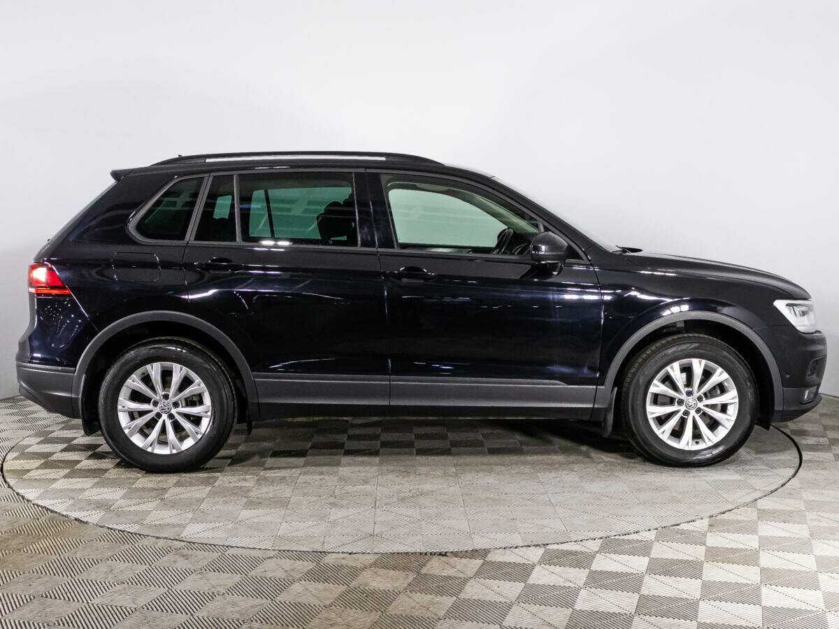 Volkswagen Tiguan, 2019 - фото №4