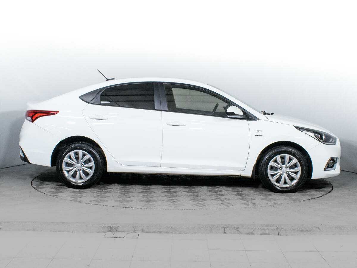 Hyundai Solaris, 2019 - фото №4