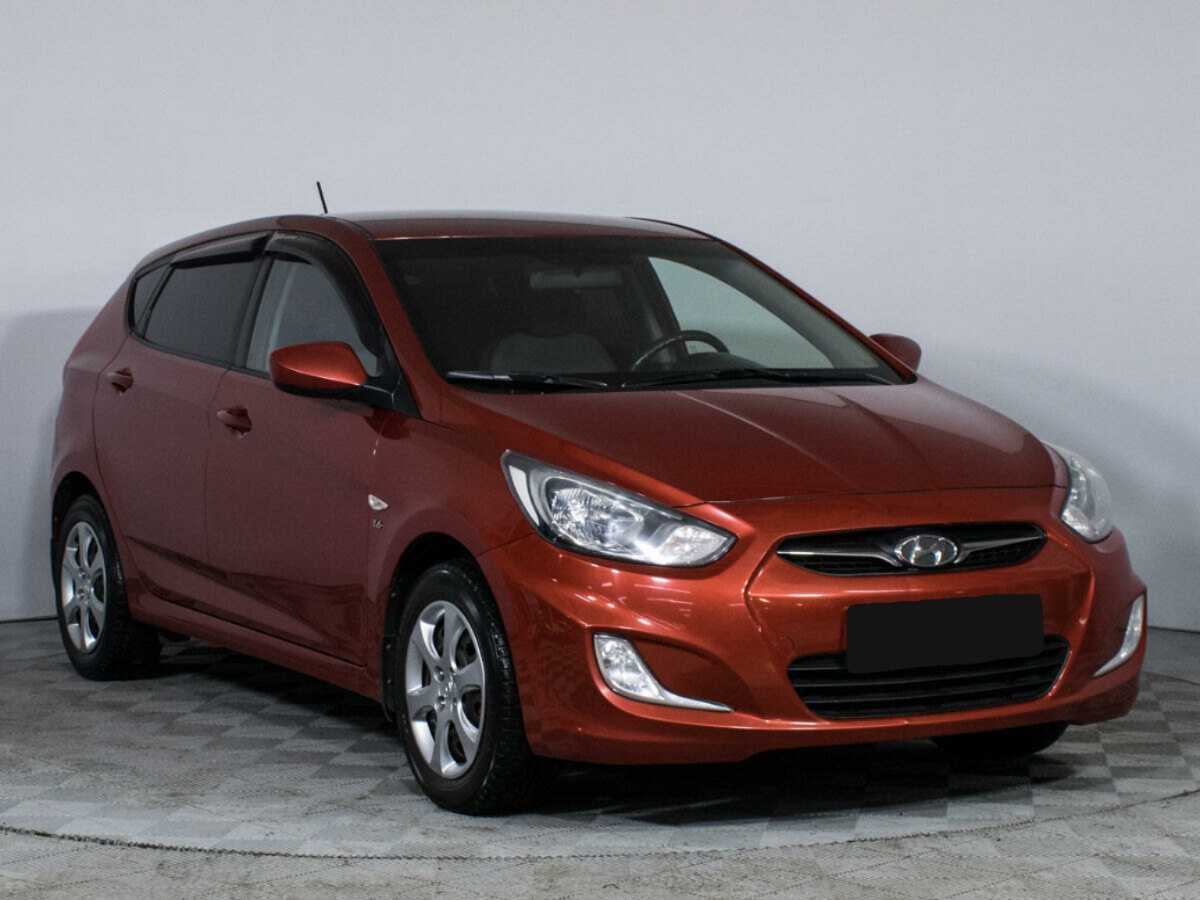 Hyundai Solaris, 2012 - фото №3