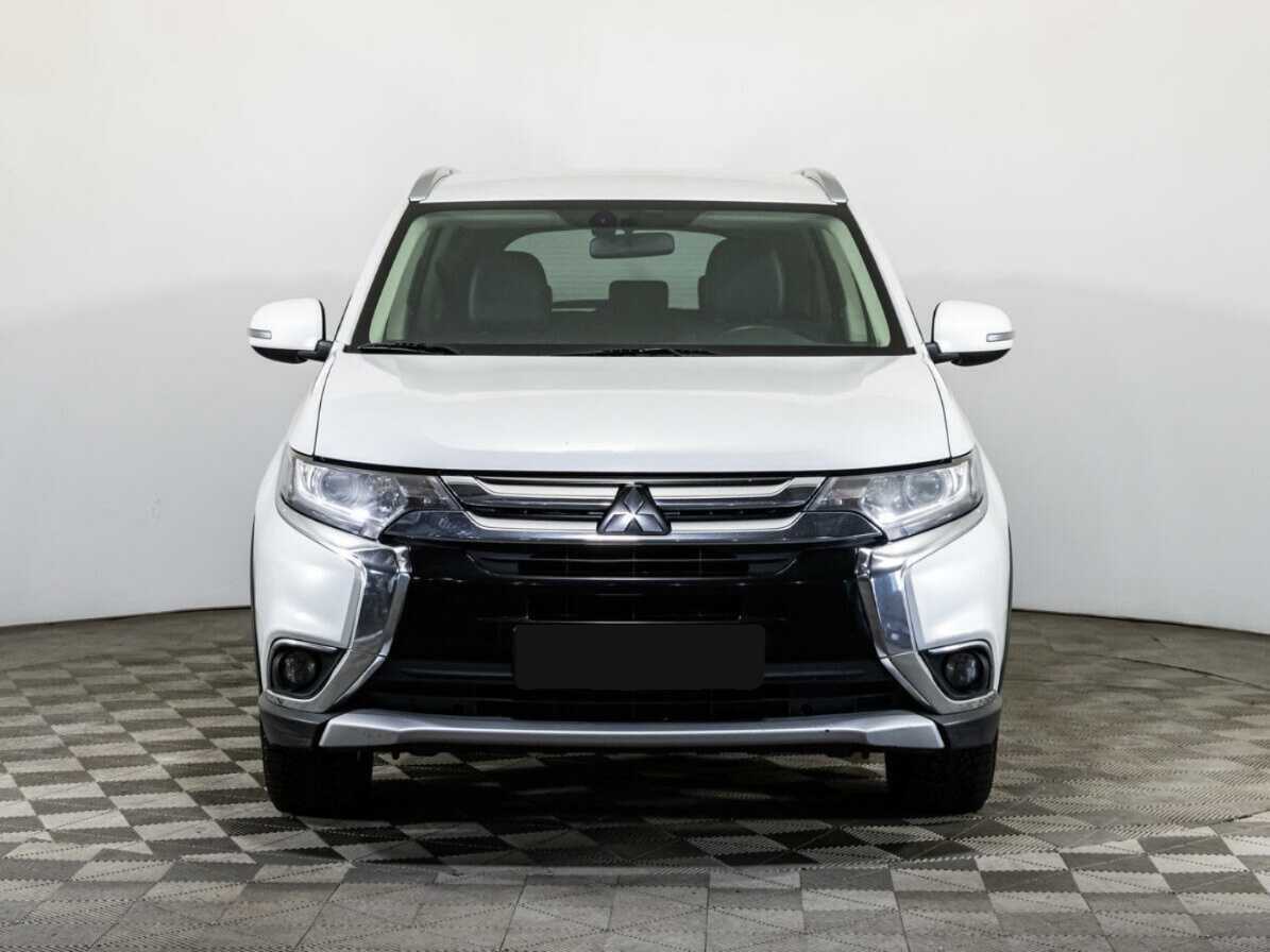 Mitsubishi Outlander, 2018 - фото №2