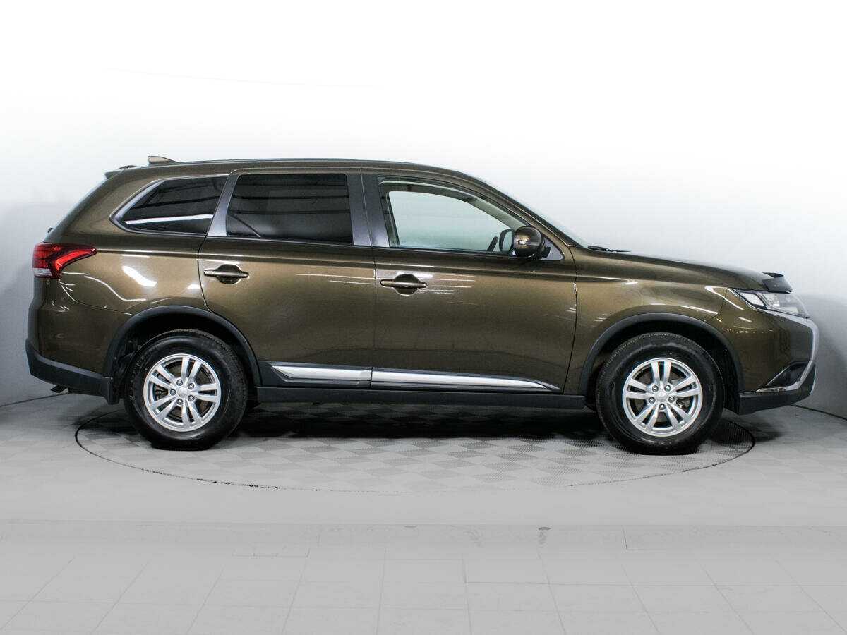 Mitsubishi Outlander, 2019 - фото №4