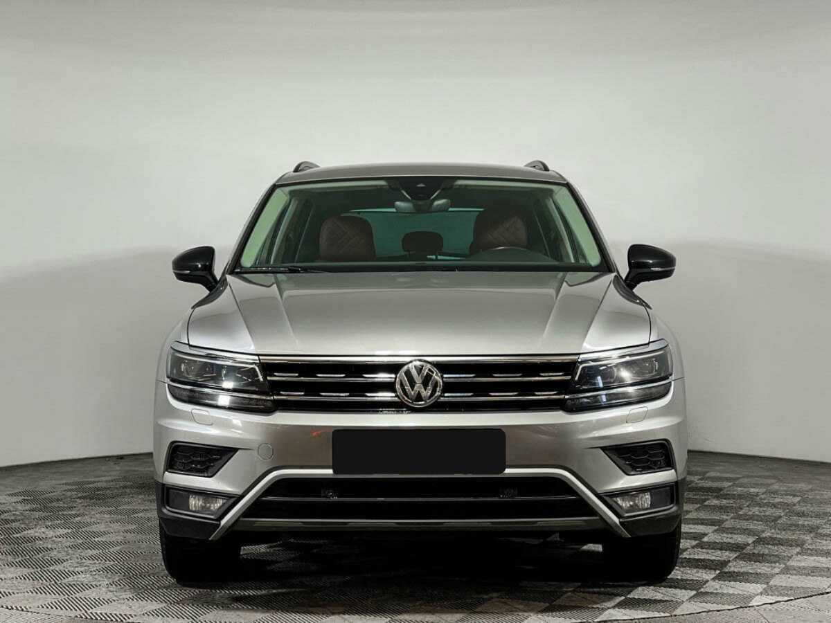 Volkswagen Tiguan, 2019 - фото №2