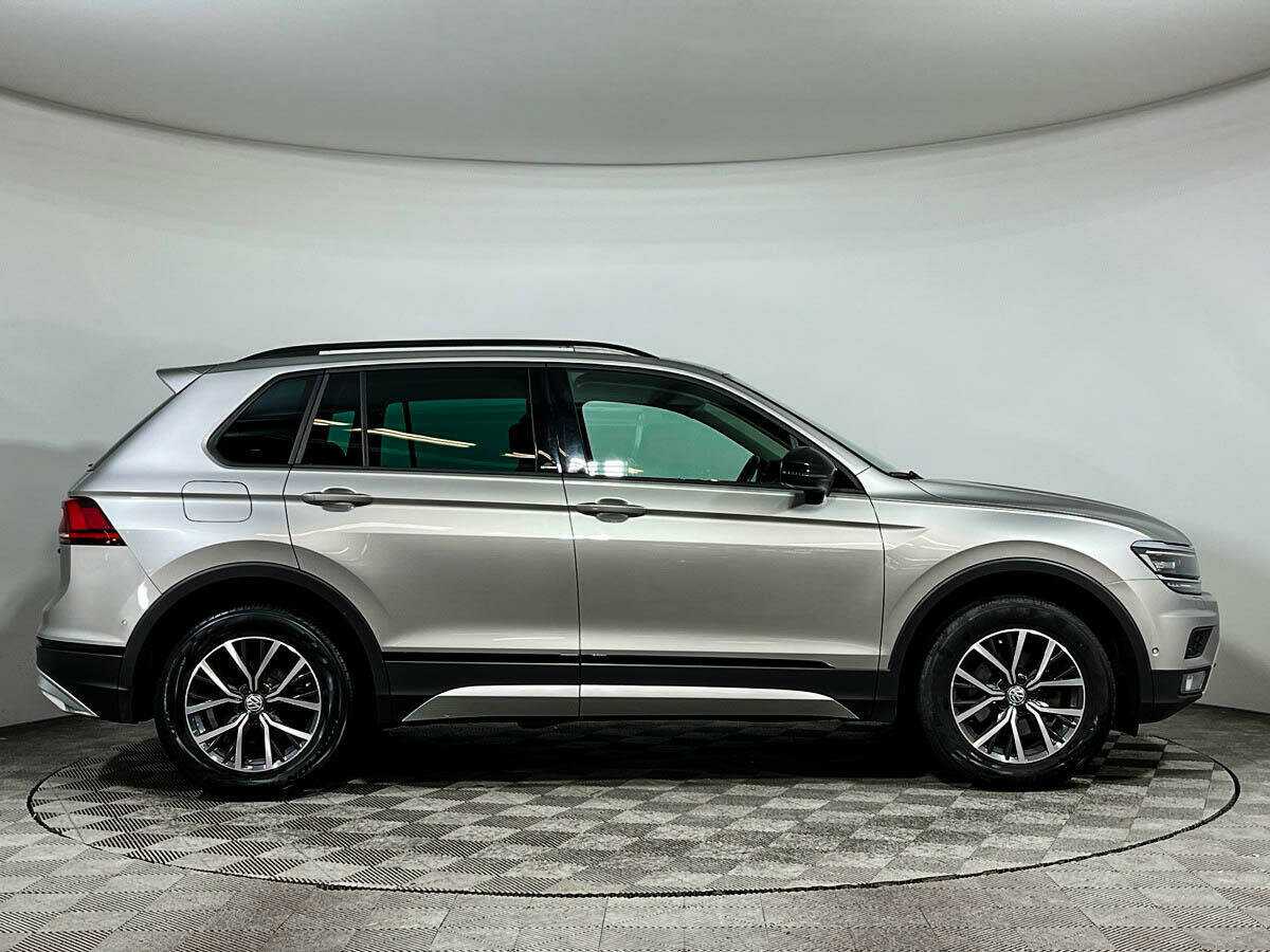 Volkswagen Tiguan, 2019 - фото №4