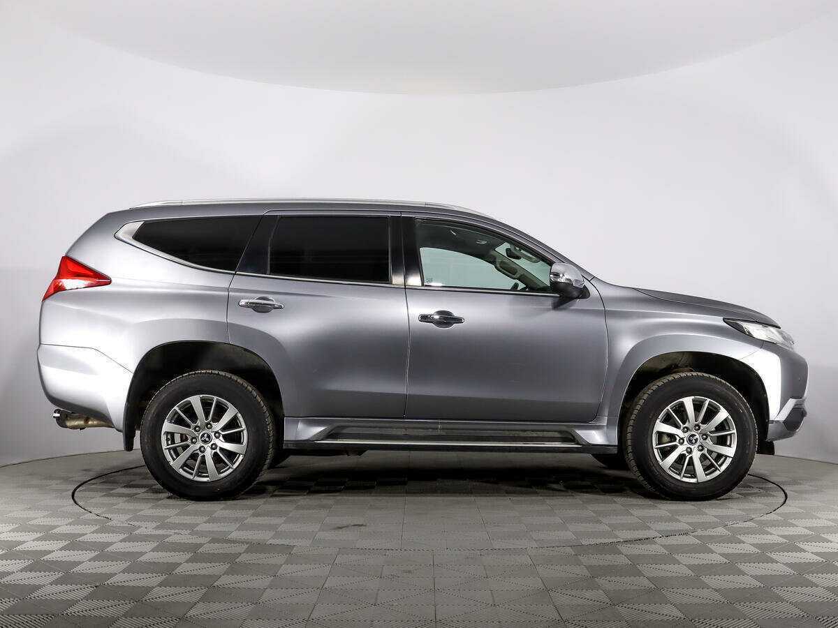 Mitsubishi Pajero Sport, 2017 - фото №4