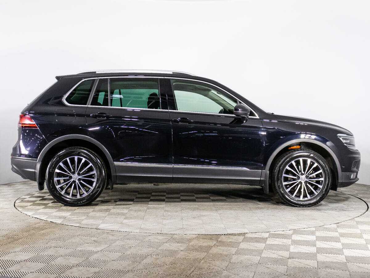 Volkswagen Tiguan, 2018 - фото №4