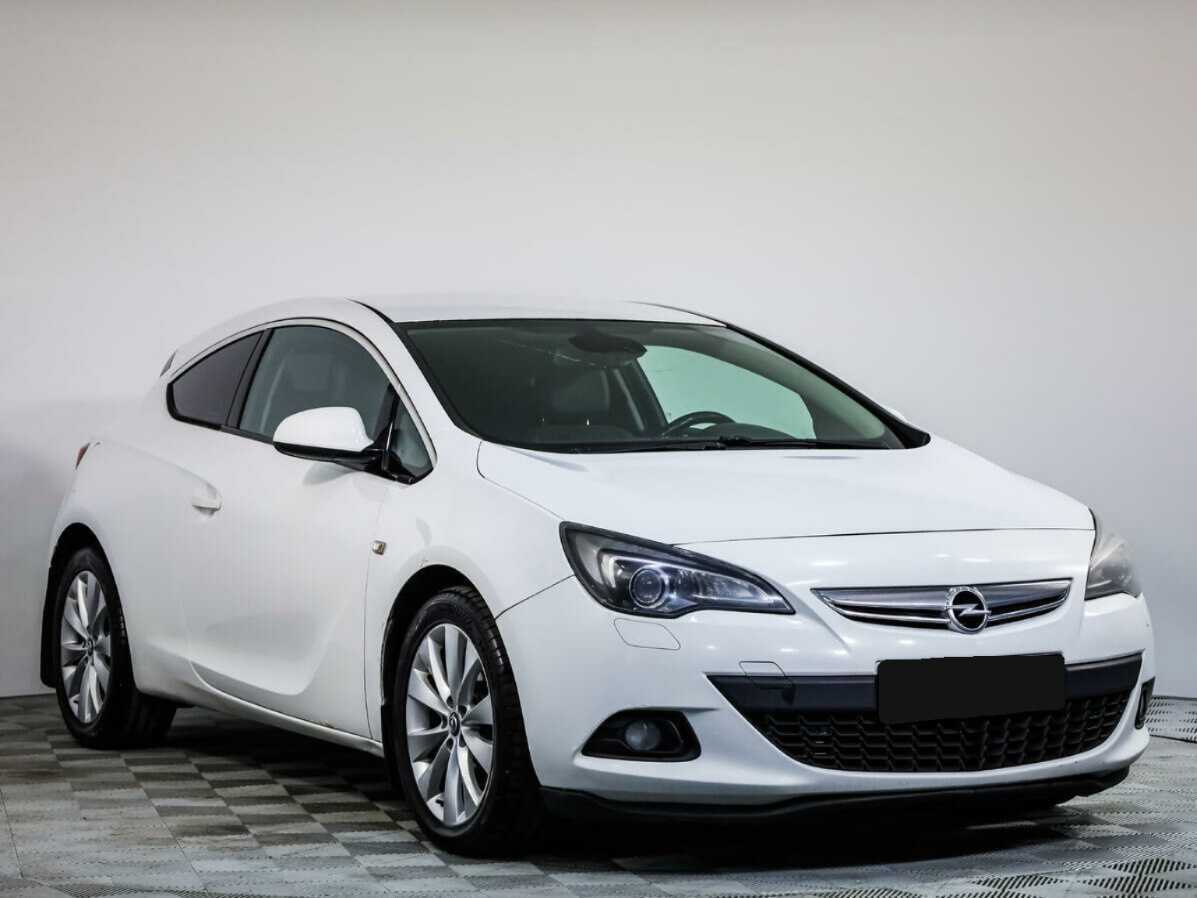 Opel Astra GTC, 2012 - фото №2
