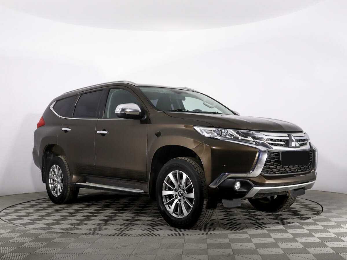 Mitsubishi Pajero Sport, 2017 - фото №3