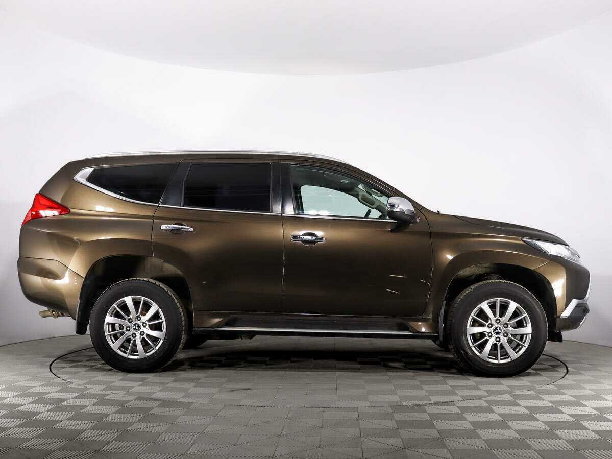 Mitsubishi Pajero Sport, 2017 - фото №4