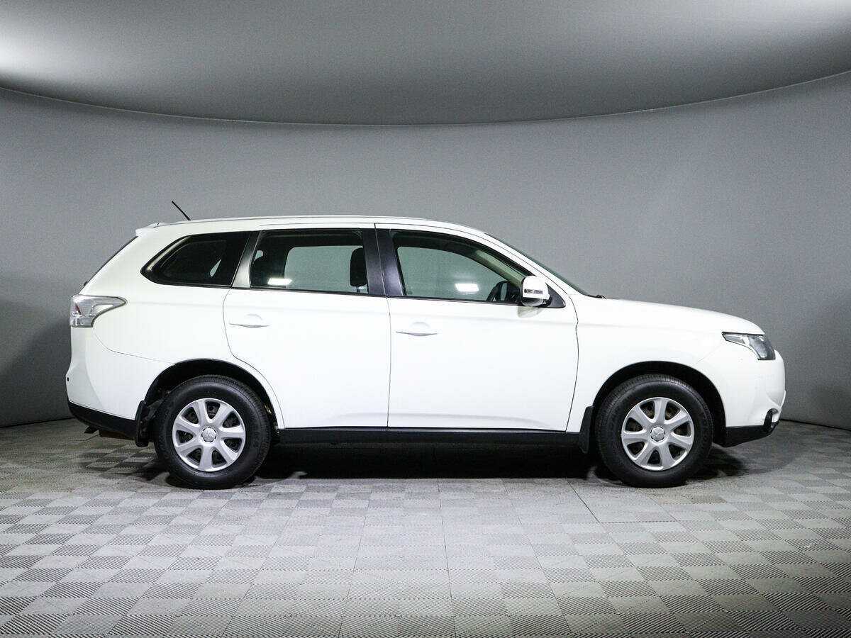Mitsubishi Outlander, 2013 - фото №4