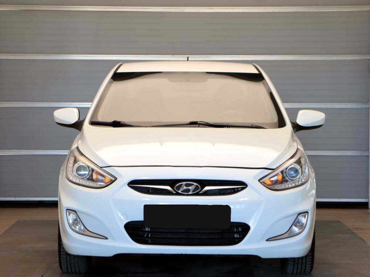 Hyundai Solaris, 2013 - фото №2