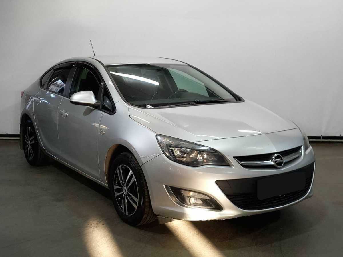 Opel Astra, 2012 - фото №3