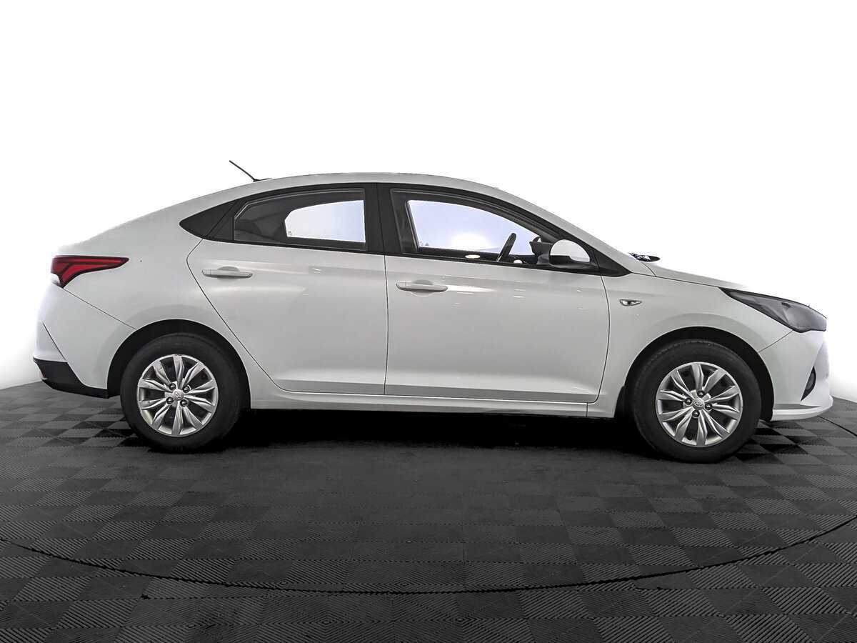 Hyundai Solaris, 2020 - фото №4