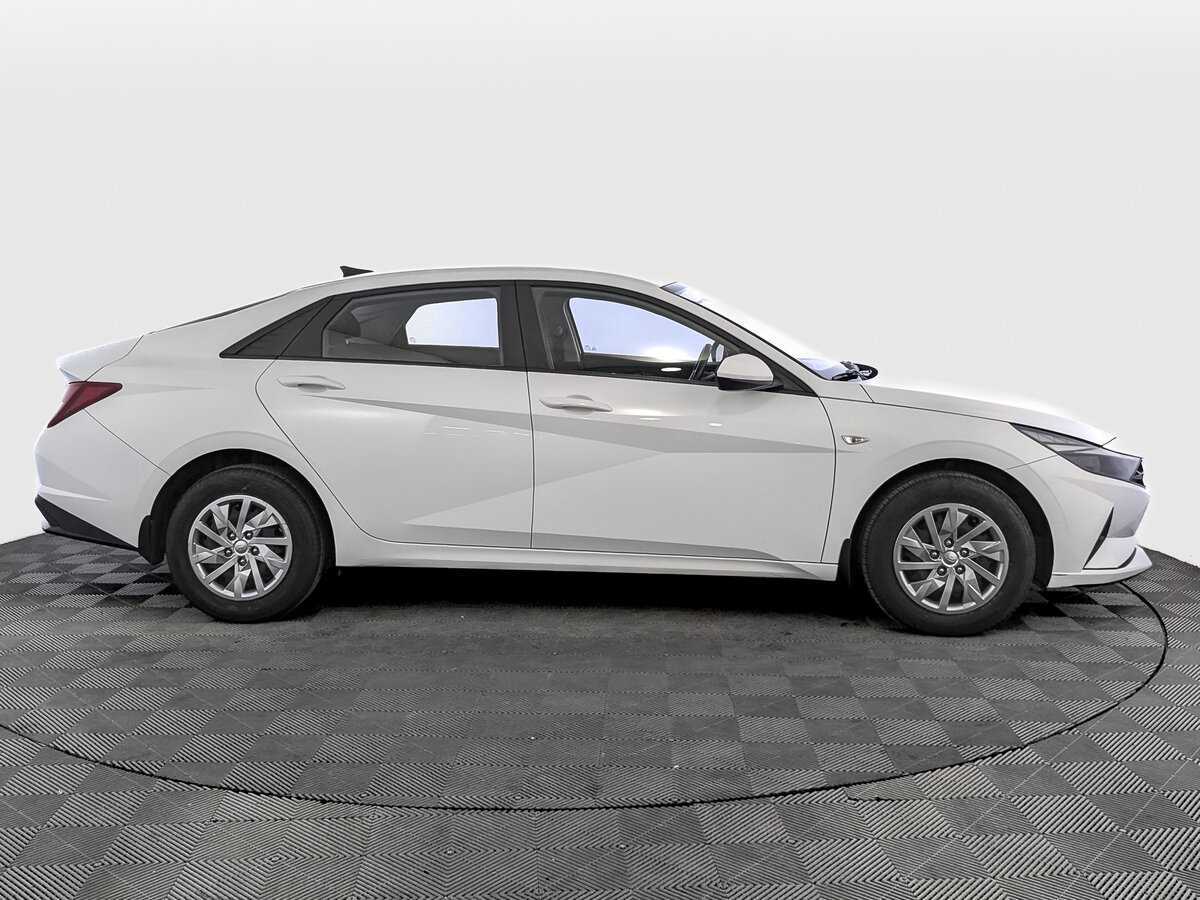 Hyundai Elantra, 2021 - фото №4