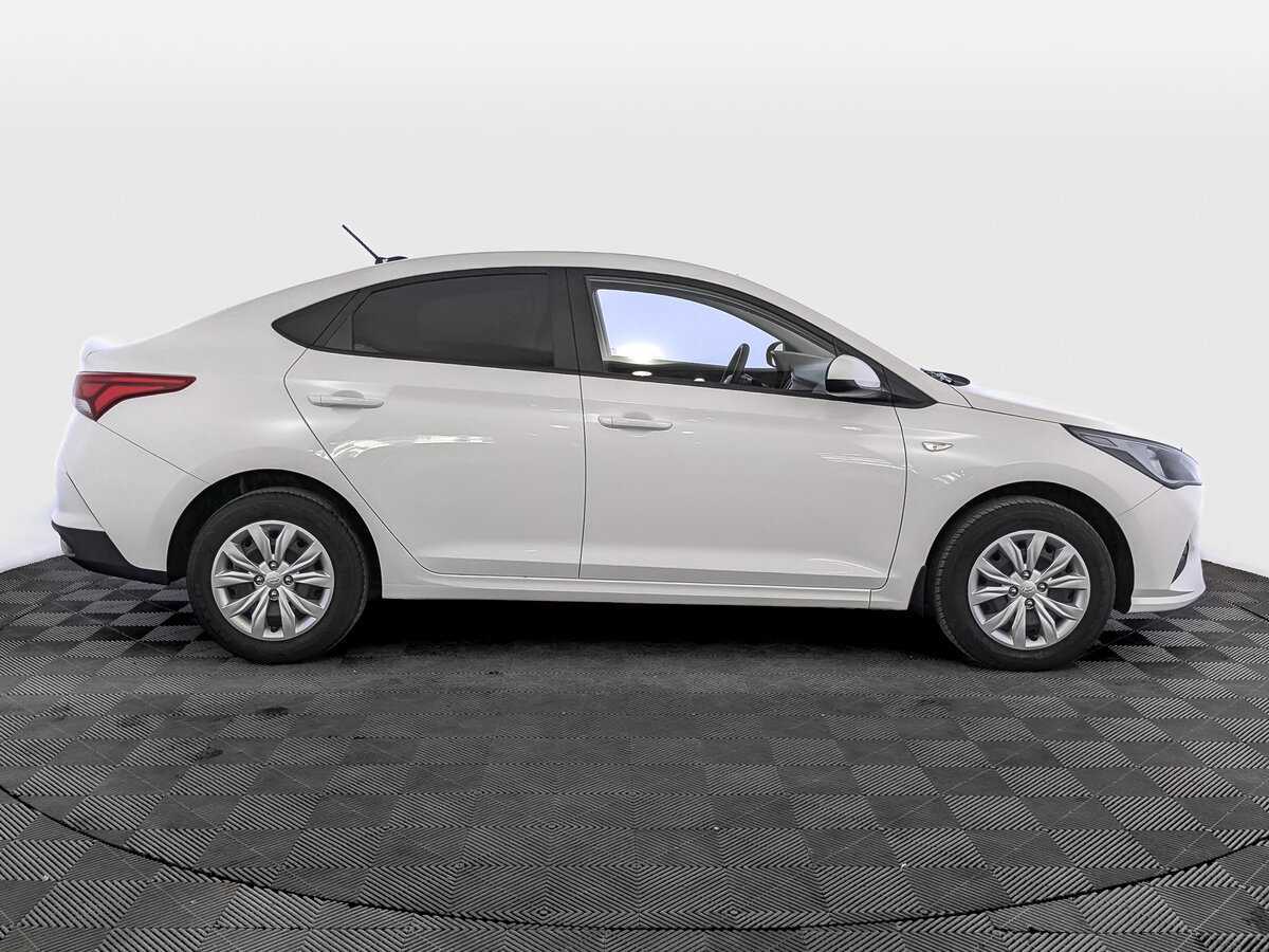 Hyundai Solaris, 2022 - фото №4