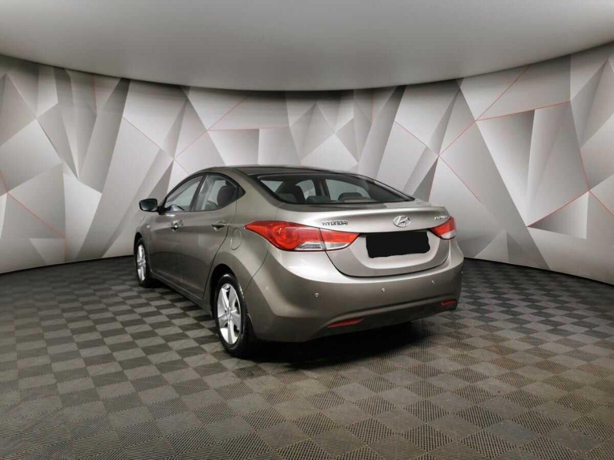 Hyundai Elantra, 2012 - фото №4