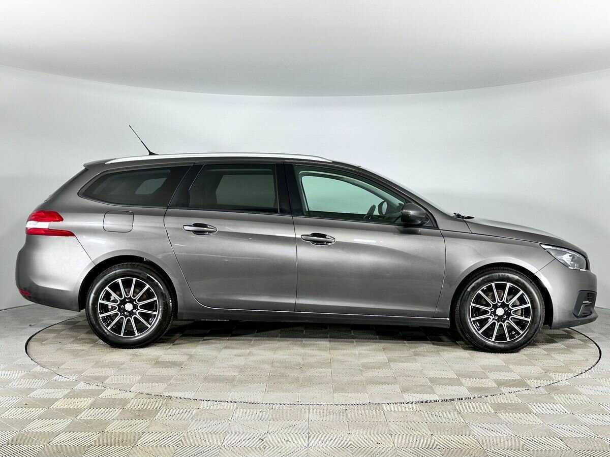 Peugeot 308, 2018 - фото №4