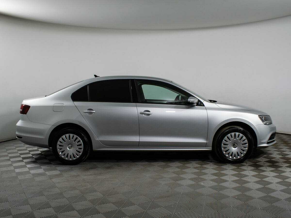 Volkswagen Jetta, 2018 - фото №4