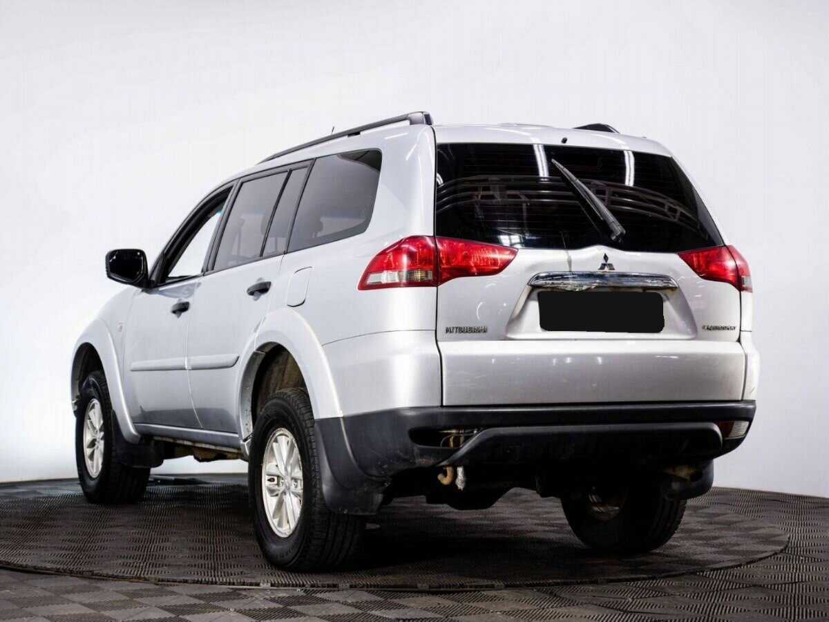 Mitsubishi Pajero Sport, 2014 - фото №4