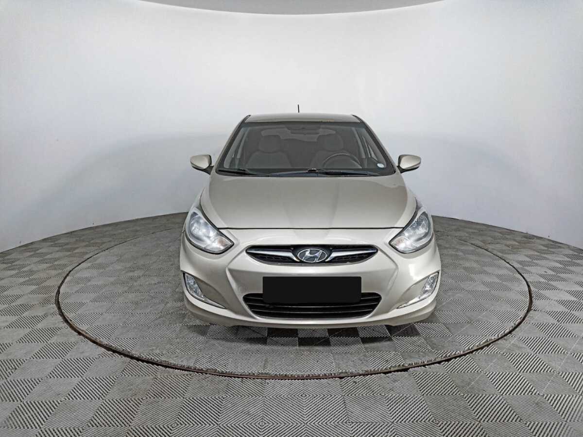 Hyundai Solaris, 2012 - фото №2