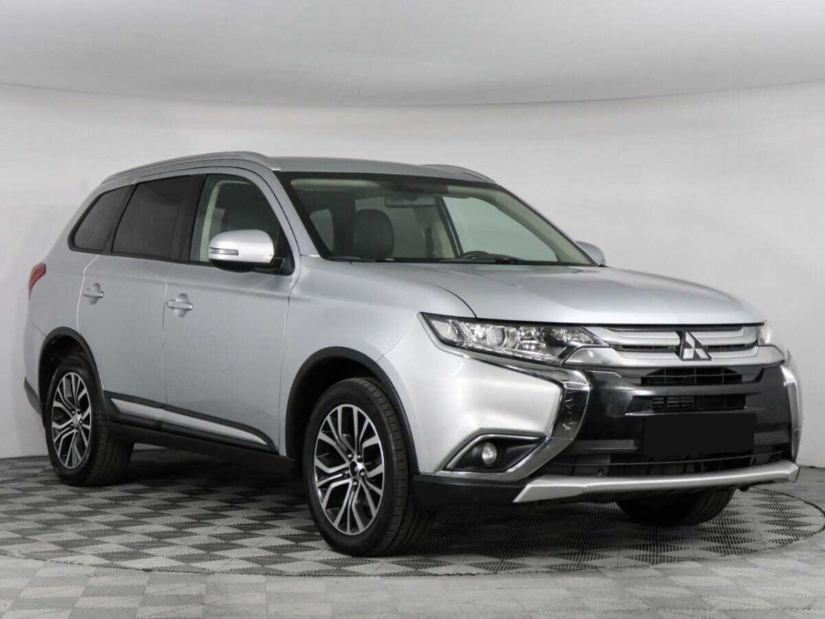 Mitsubishi Outlander, 2017 - фото №3