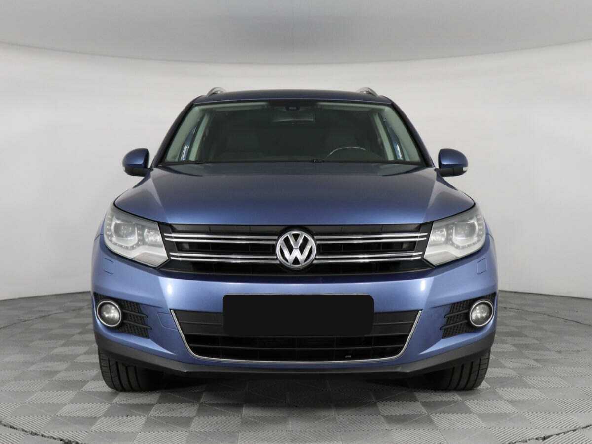 Volkswagen Tiguan, 2012 - фото №2