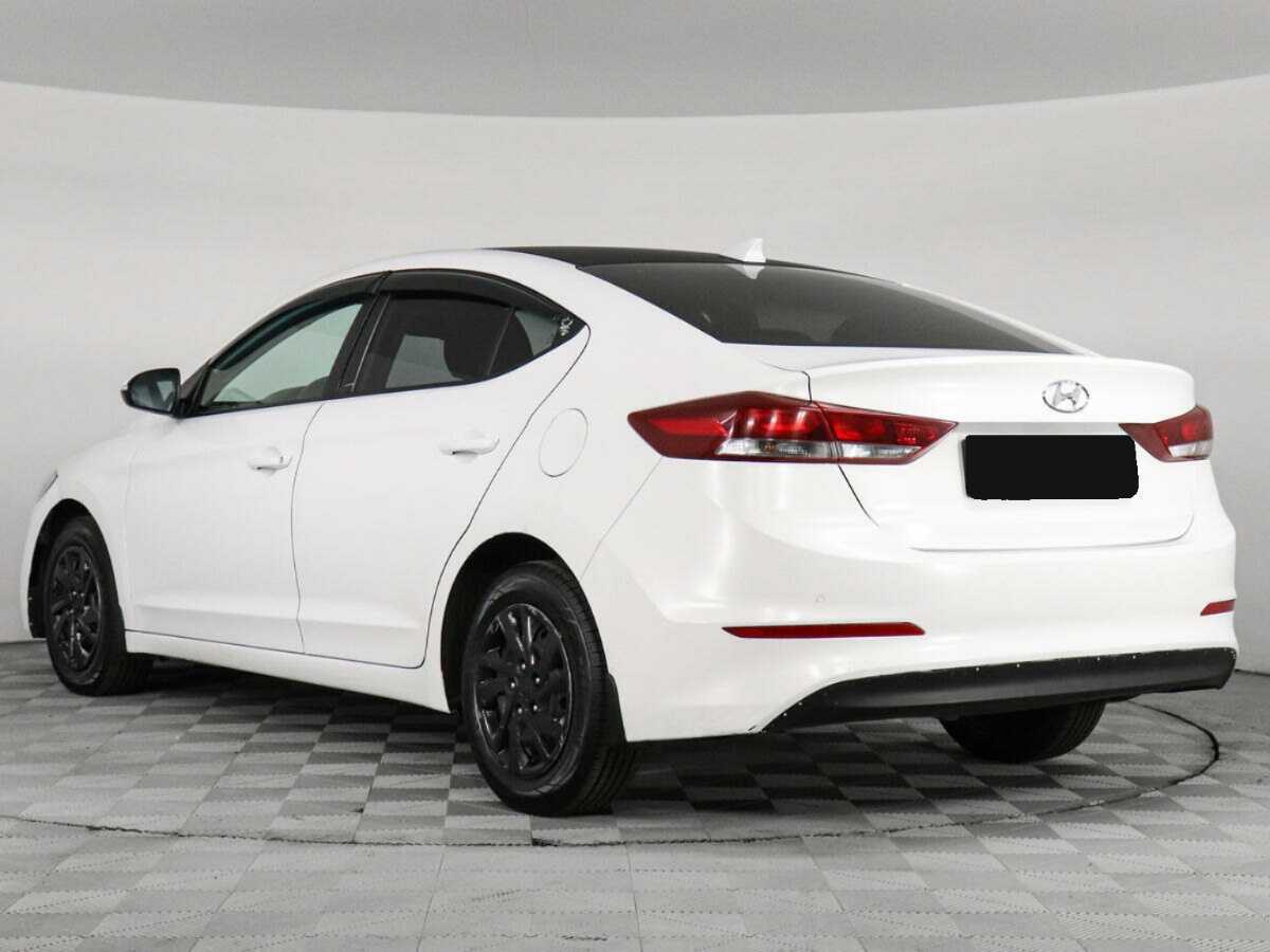 Hyundai Elantra, 2018 - фото №3