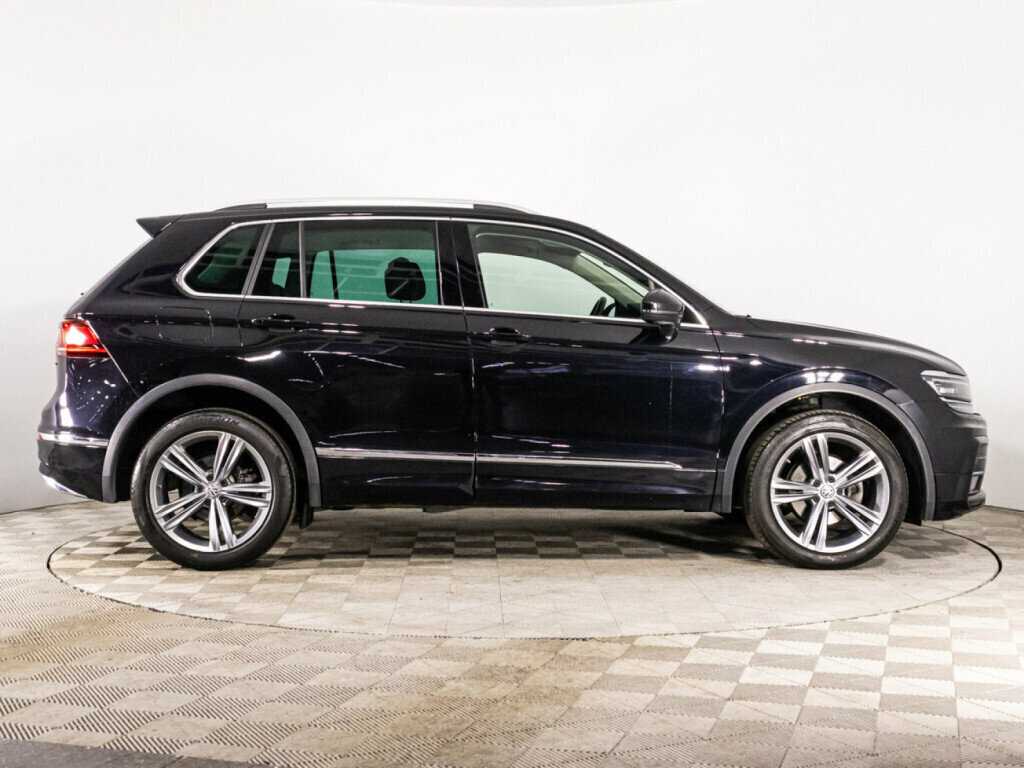 Volkswagen Tiguan, 2020 - фото №4