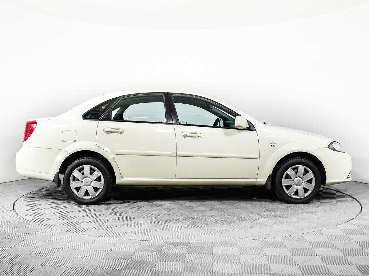 Daewoo Gentra, 2014 - фото №4