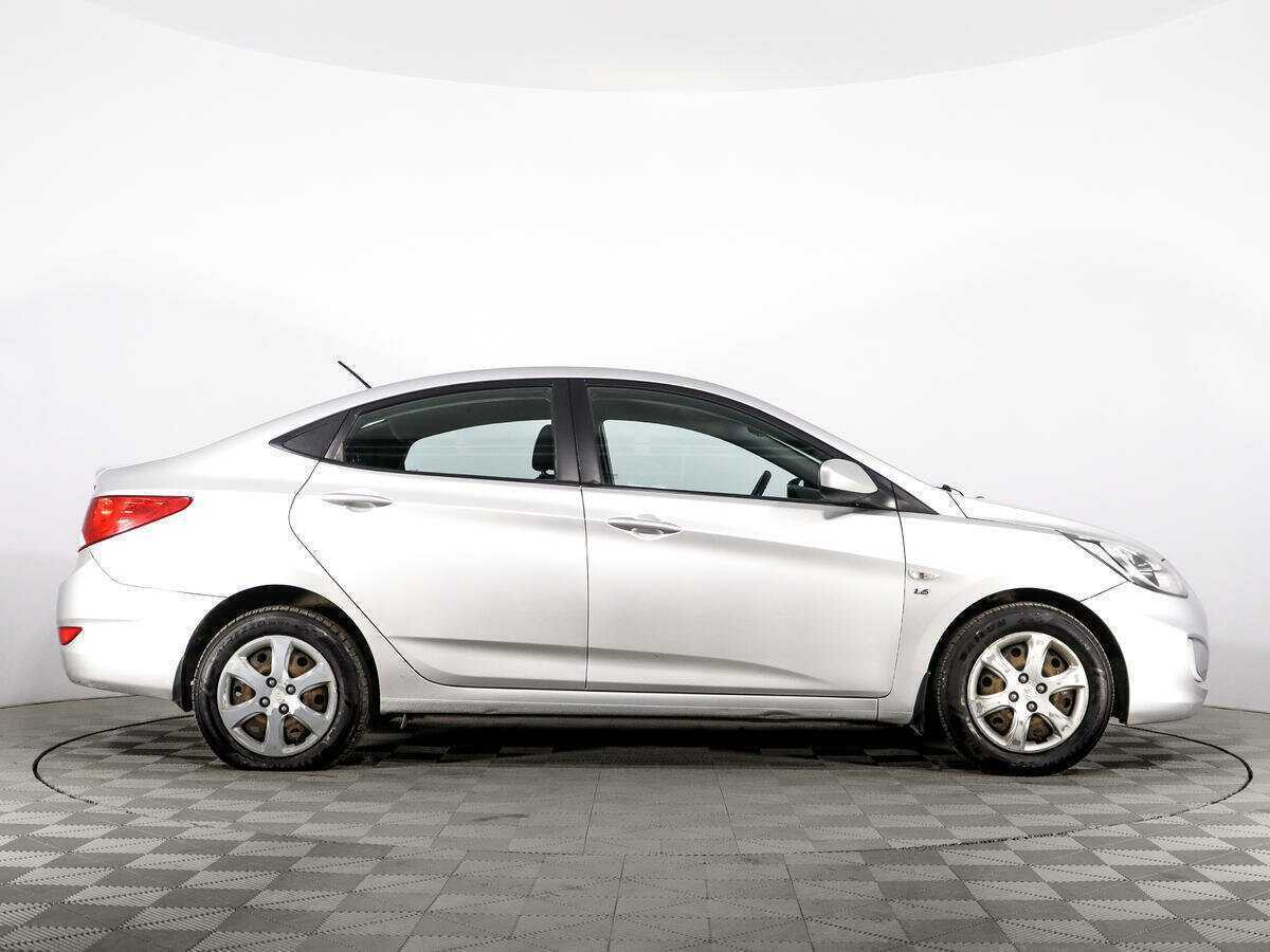 Hyundai Solaris, 2013 - фото №4