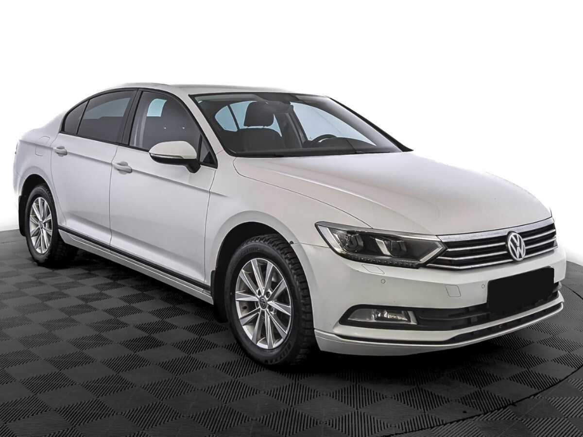 Volkswagen Passat, 2016 - фото №3