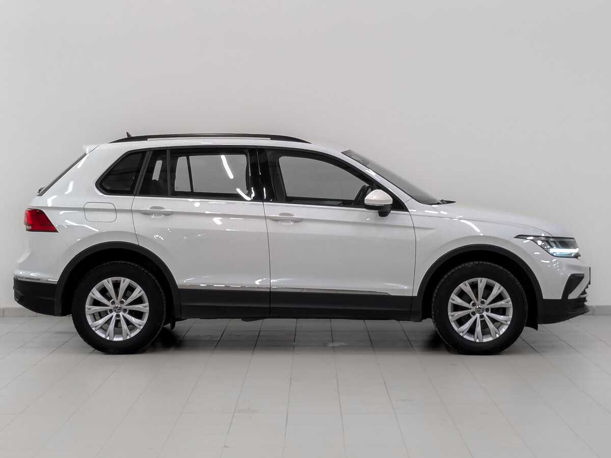 Volkswagen Tiguan, 2021 - фото №4