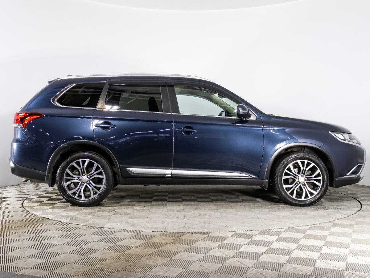 Mitsubishi Outlander, 2018 - фото №4