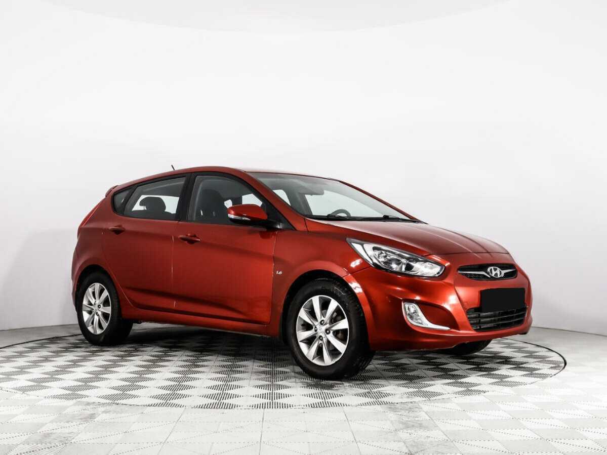 Hyundai Solaris, 2012 - фото №3