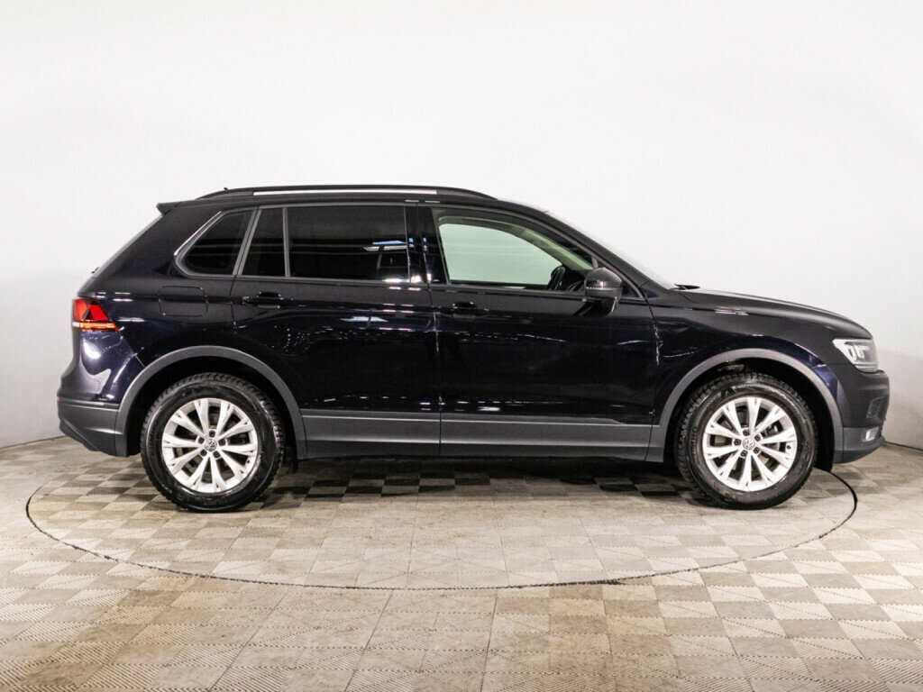 Volkswagen Tiguan, 2020 - фото №4