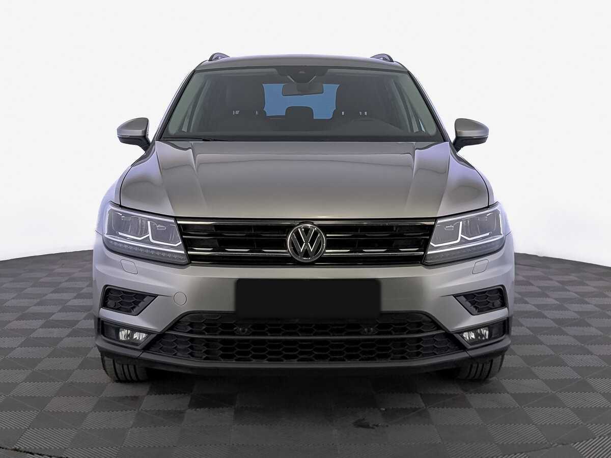 Volkswagen Tiguan, 2020 - фото №2