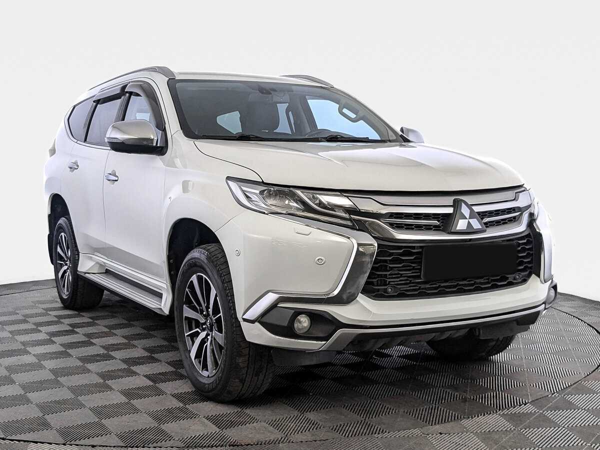 Mitsubishi Pajero Sport, 2017 - фото №3