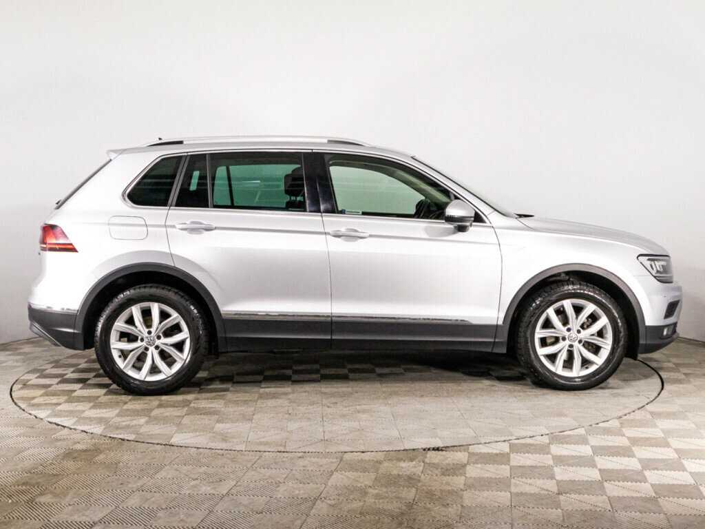 Volkswagen Tiguan, 2019 - фото №4