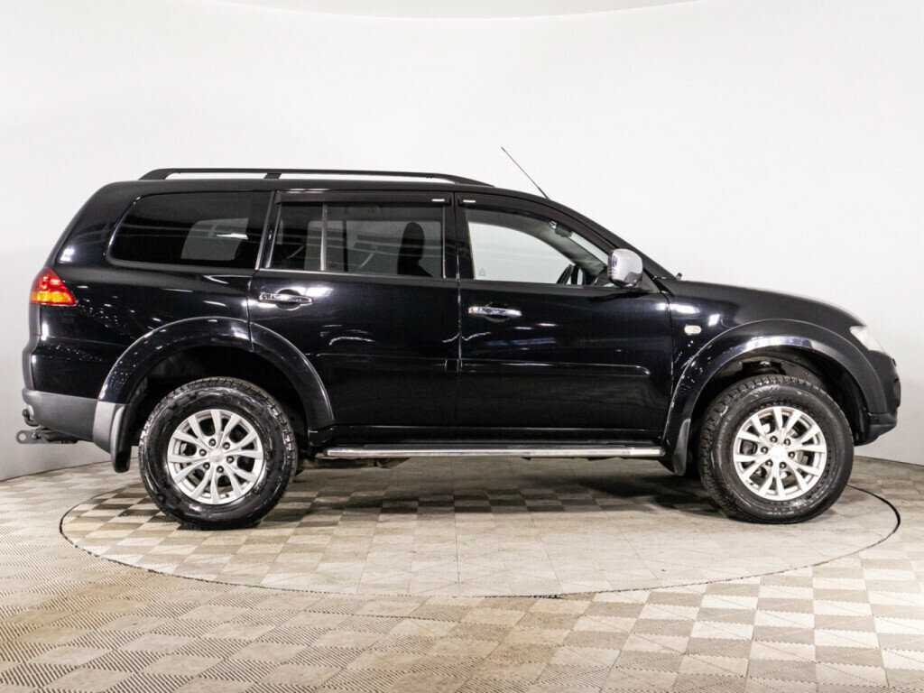 Mitsubishi Pajero Sport, 2014 - фото №4