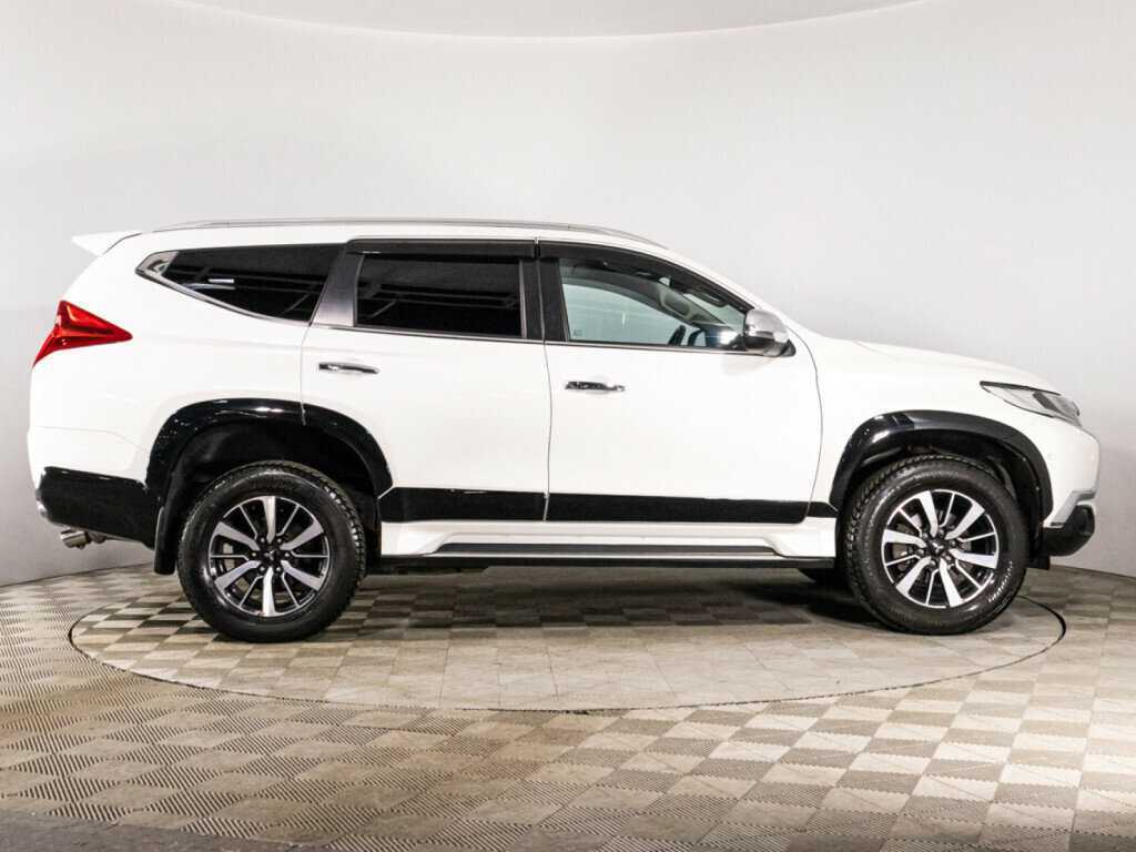 Mitsubishi Pajero Sport, 2018 - фото №4
