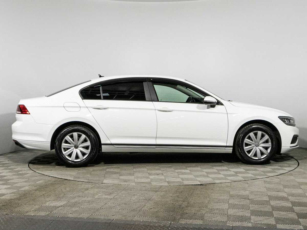Volkswagen Passat, 2021 - фото №4