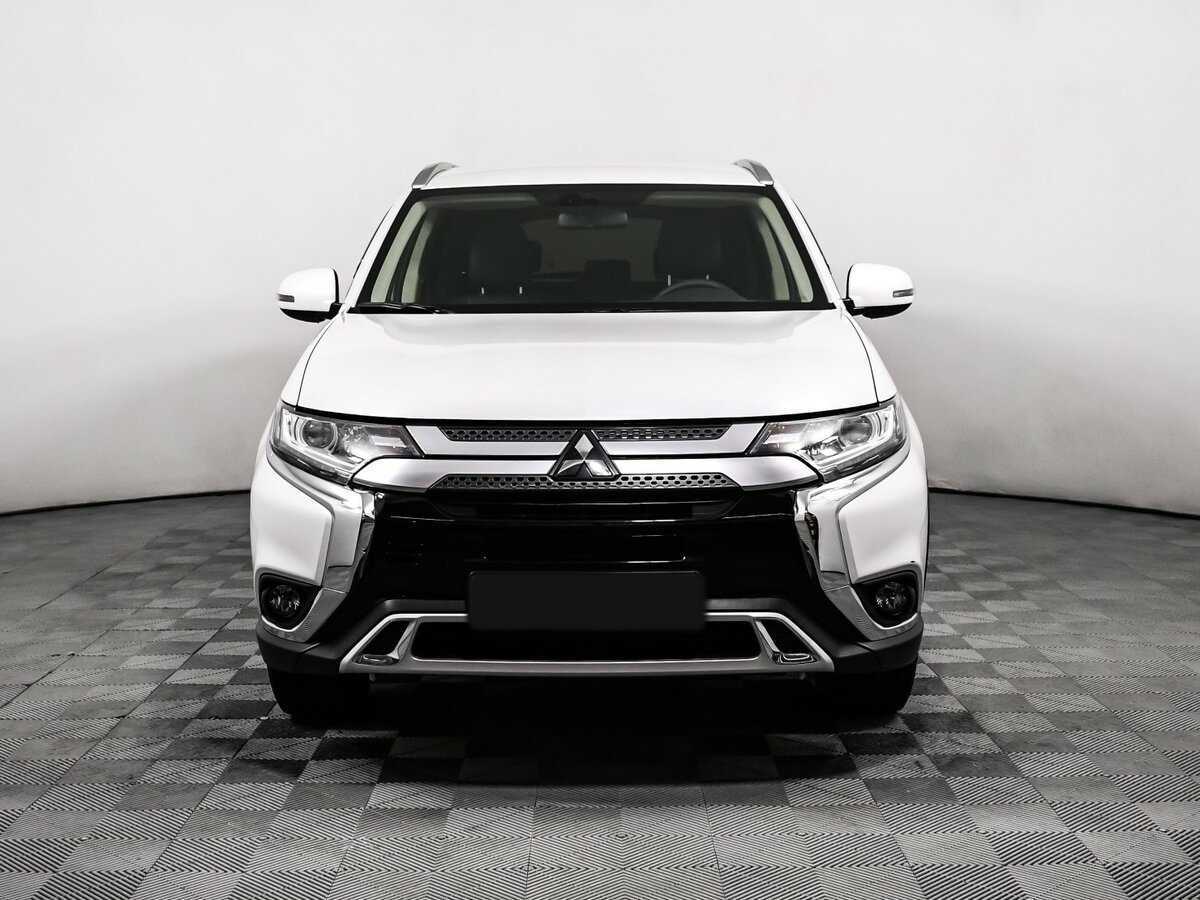 Mitsubishi Outlander, 2019 - фото №2