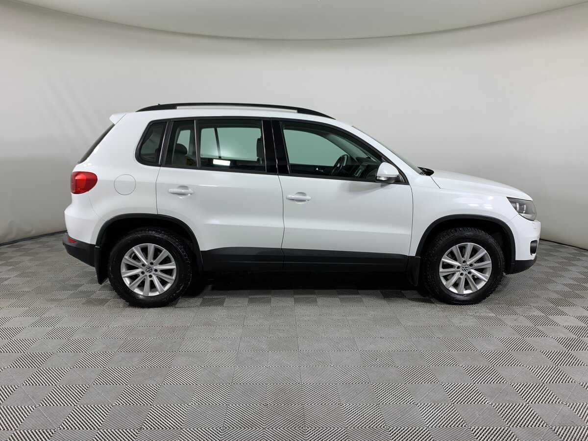 Volkswagen Tiguan, 2015 - фото №4