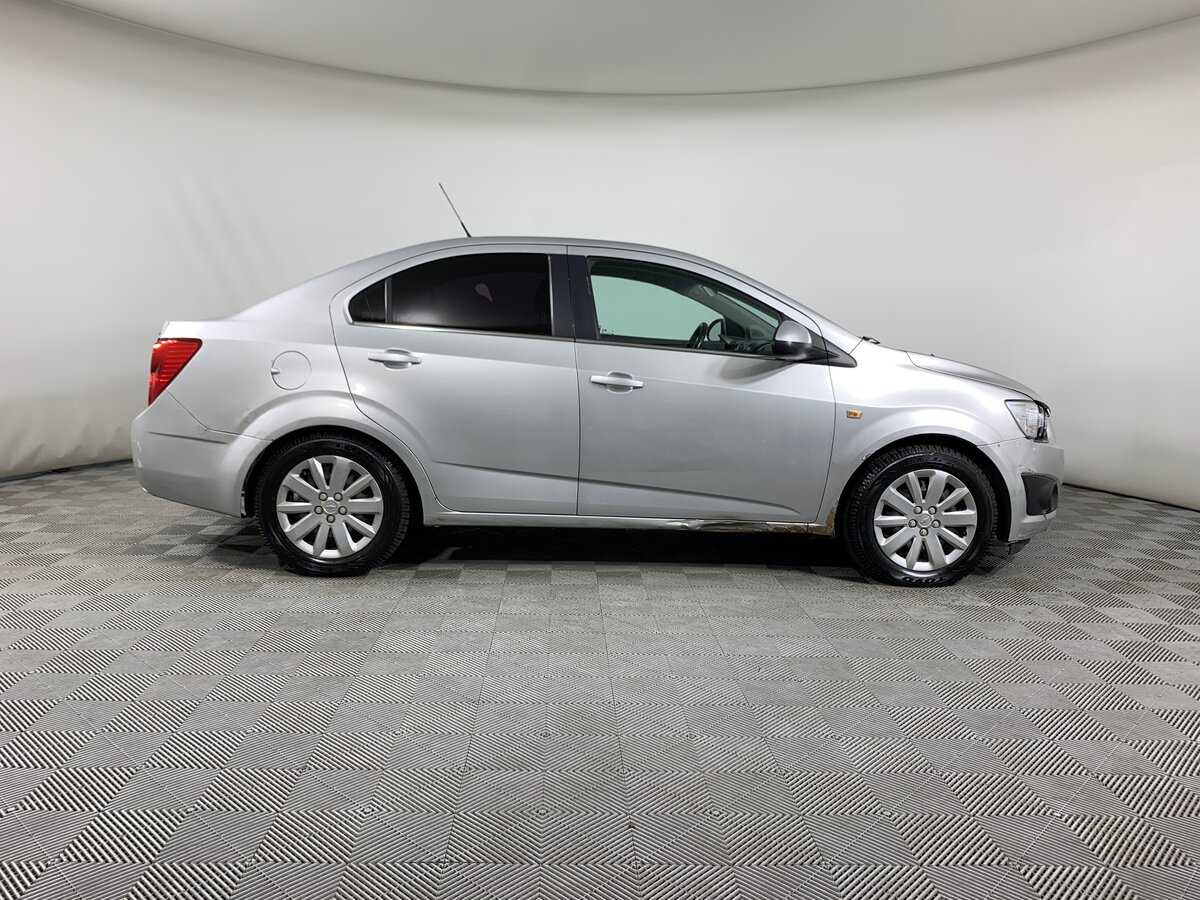 Chevrolet Aveo, 2014 - фото №4