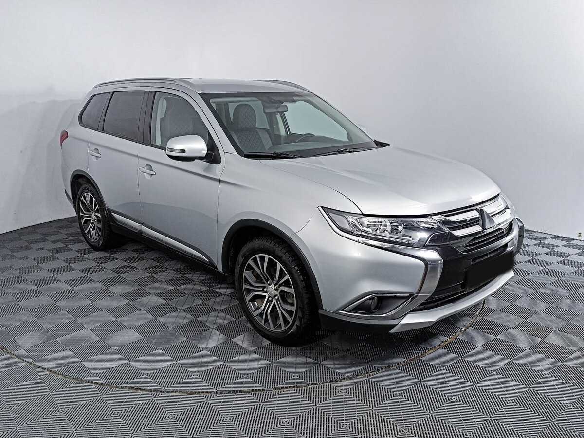 Mitsubishi Outlander, 2018 - фото №3