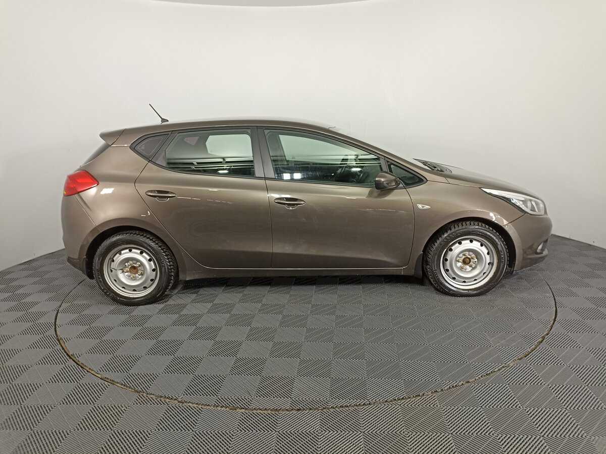Kia Ceed, 2012 - фото №4